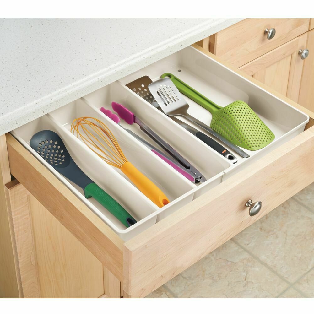 MDesign Plastic Extendable Cutlery Tray